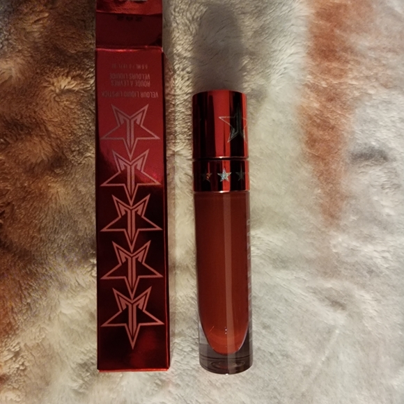 Cut throat love velour liquid lipstick 💄 - Picture 1 of 2